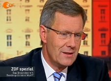 Bij het nieuws: Affaire rond president Wulff