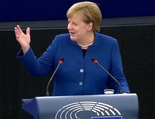 screenshot toespraak Merkel, phoenix.de