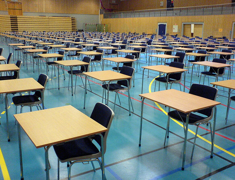 <p><a href="https://commons.wikimedia.org/wiki/User:Milford">Milford</a>, <a href="https://commons.wikimedia.org/wiki/File:Ready_for_final_exam_at_Norwegian_University_of_Science_and_Technology.jpg">Ready for final exam</a> als gemeinfrei gekennzeichnet, Details auf <a href="https://commons.wikimedia.org/wiki/Template:PD-self">Wikimedia Commons</a></p>