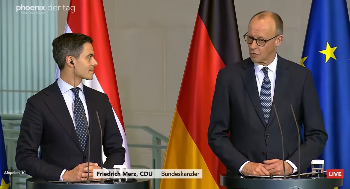 <p>screenshot <a title="www.youtube.com" href="https://www.youtube.com/watch?v=zGcaPCYVUo8" target="_blank">Phoenix.de</a></p>